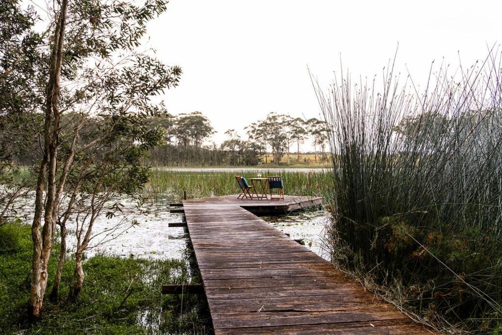Lake Russell Retreat Emerald Beach Exterior photo